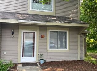42 Overlook Dr, South Burlington, VT 05403