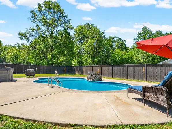 4334 Memory Ln, Adams, TN 37010
