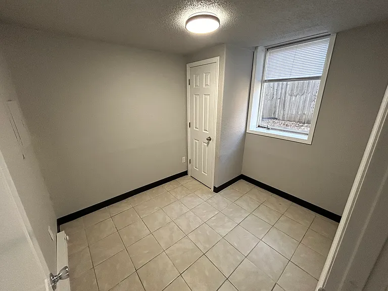 613 N Franklin Ave #4 — Photo 9