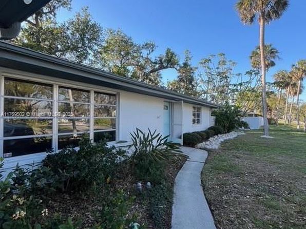 355 Highland Shores Dr, Ellenton, FL 34222