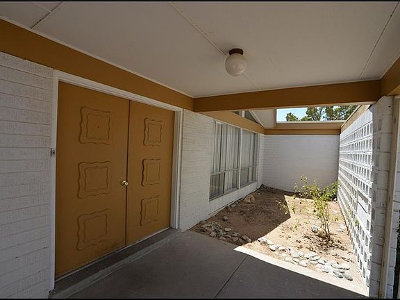 4th image of 10152 Luella Ave