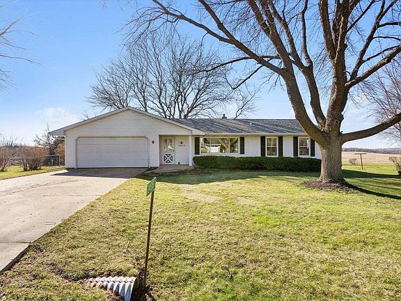 3rd image of 2435 Simpson Ct