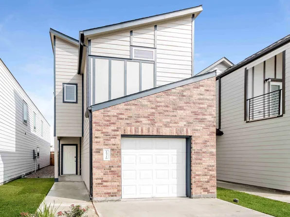 (undisclosed Address), Houston, TX 77073