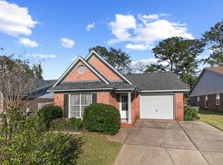111 Wembley Ct, Dothan, AL 36305