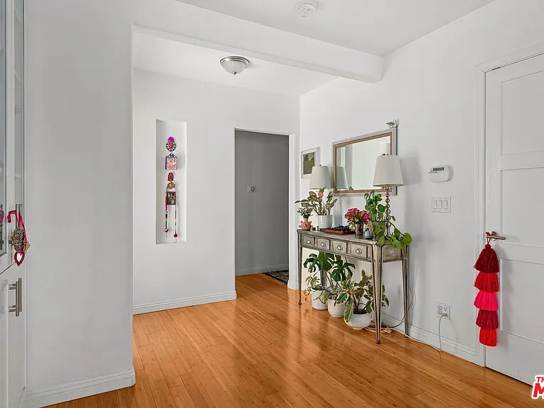 2930 Angus St — Photo 5