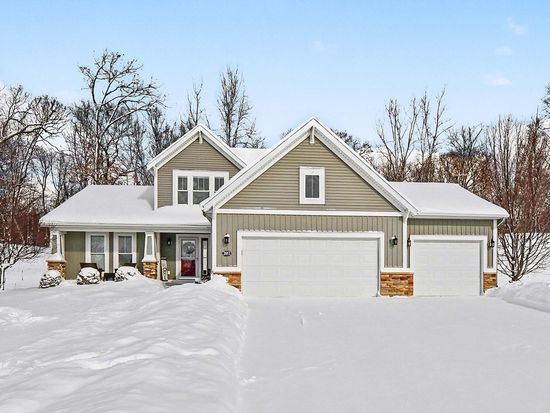 2612 Orange Ct SE, Grand Rapids, MI 49546