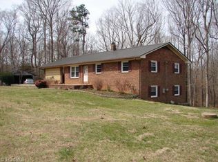 5302 Ridge Rd, Seagrove, NC 27341