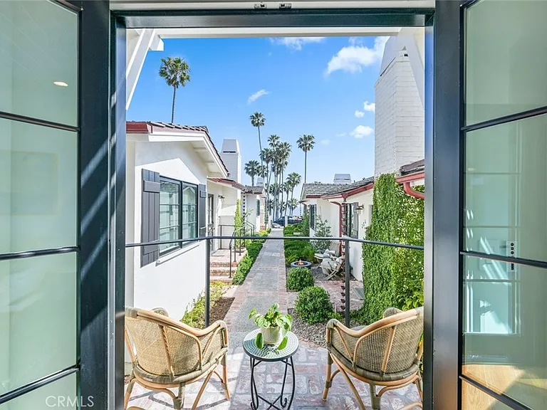 358 Cliff — Photo 3