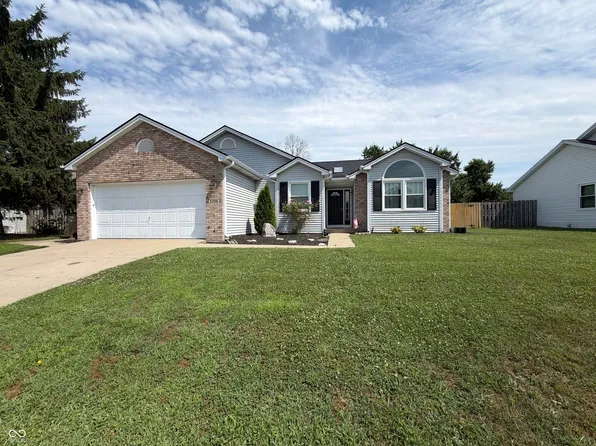 3396 Paddington Dr, Columbus, IN 47203