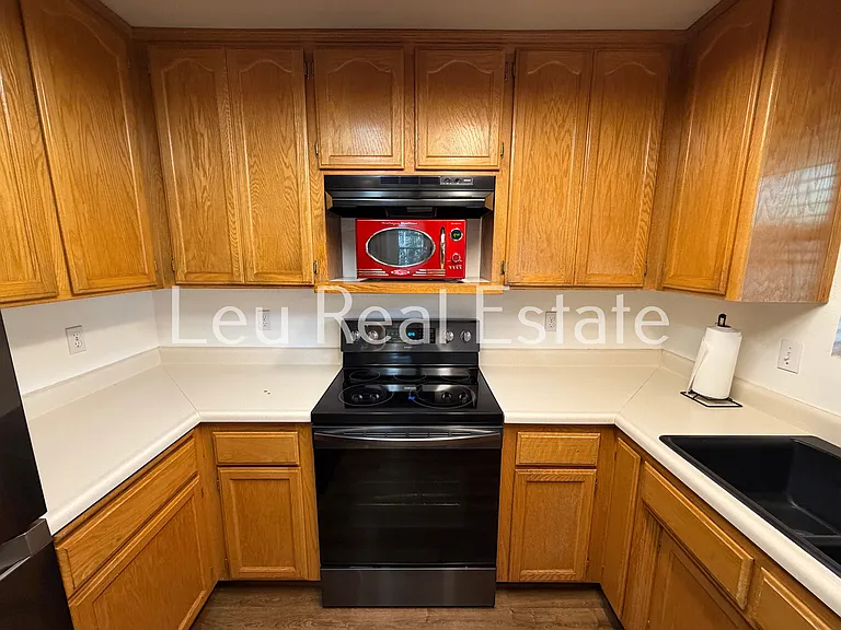 2548 Golden Eagle Ln — Photo 8