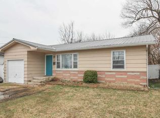2011 N Delaware Ave, Springfield, MO 65803