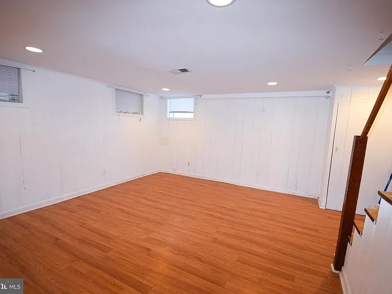 1127 Deanwood Rd — Photo 20
