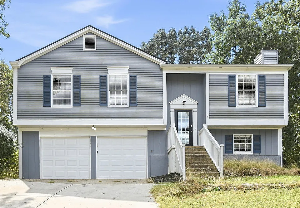 890 Highland Ter NE
