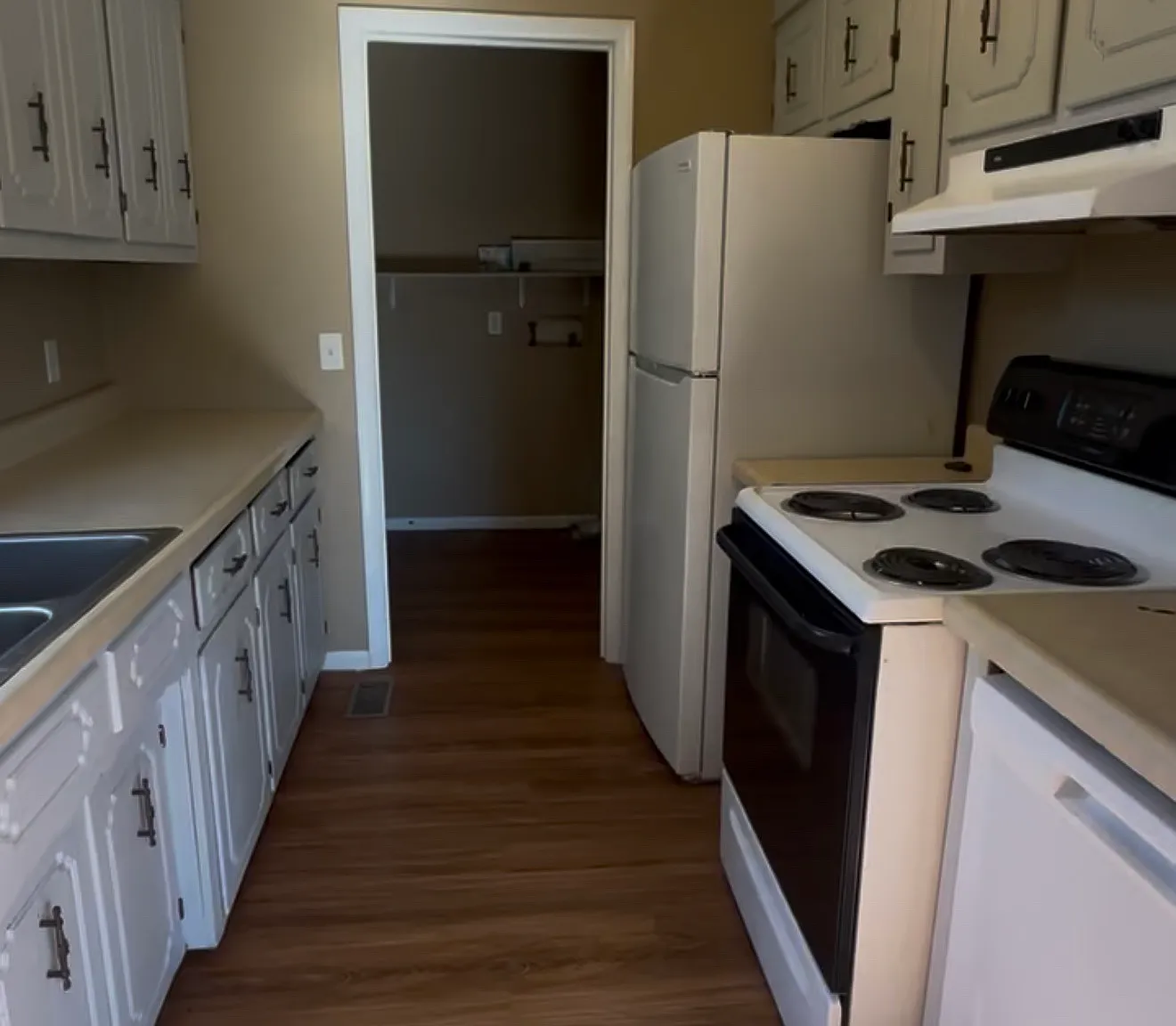 Sunny Brook Dr, Dickson — Photo 1