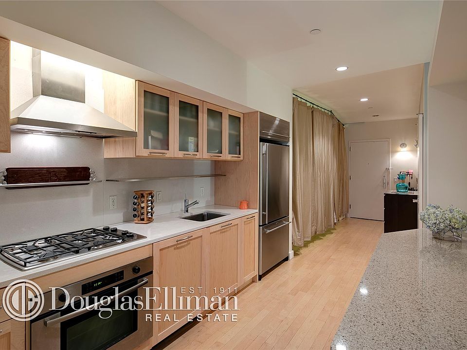 1st image of 15 Broad St APT 1702