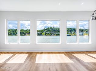 10 Via Ripa #2-SEA, Rumson, NJ 07760