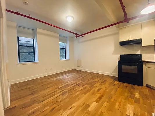 Rented by Dream Space Realty | media 13