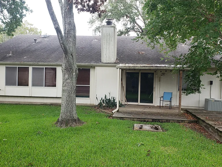 2903 Forest Hills Dr — Photo 3