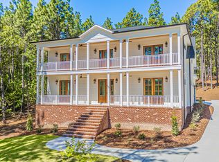 162 James Dr, West End, NC 27376