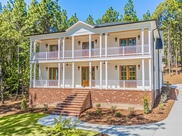 162 James Drive, West End, NC 27376