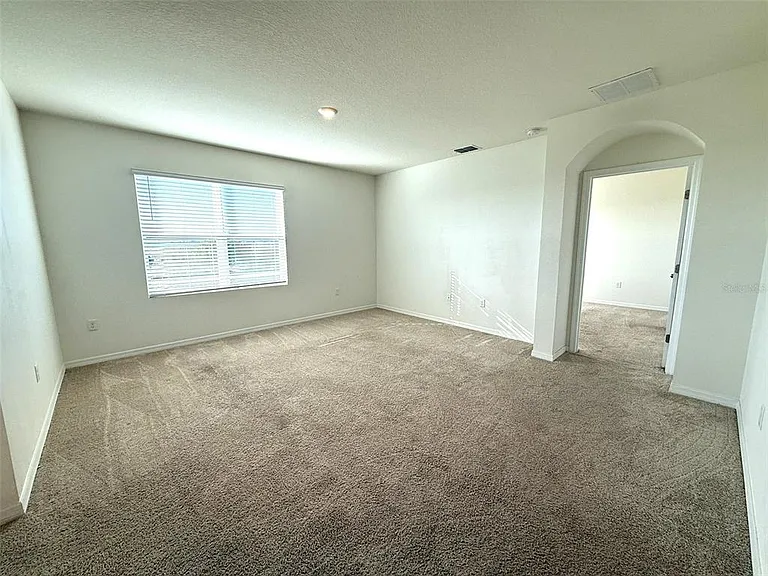 313 Sofia Ln — Photo 5
