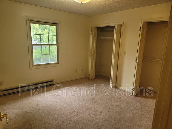 2nd image of 1305 18th St Unit 21
