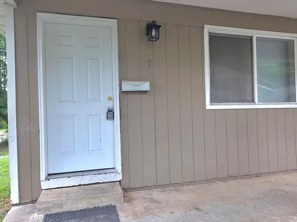 Douglas 939, 939 S Douglas Ave APT 1, Springfield, MO 65806