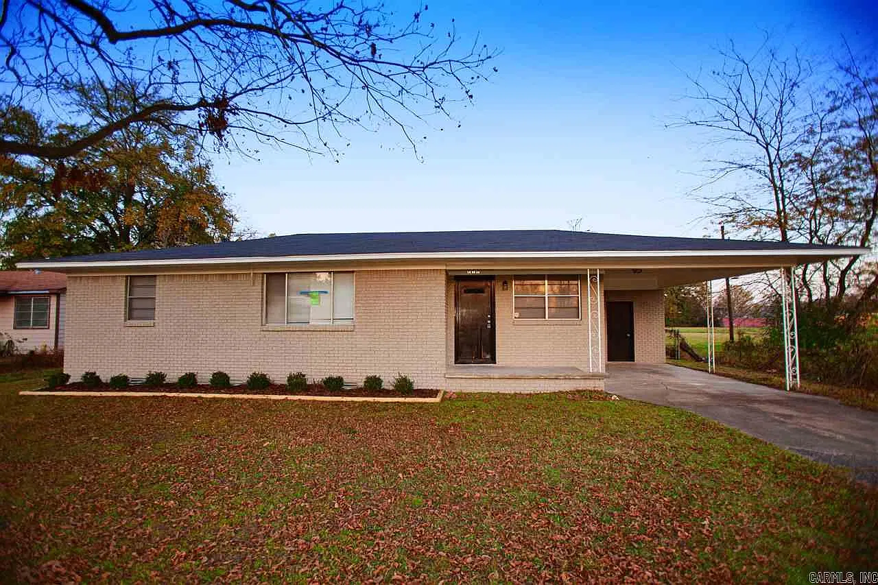 3 bed, 1.0 bath, 1086 sqft, $975 — Photo 1