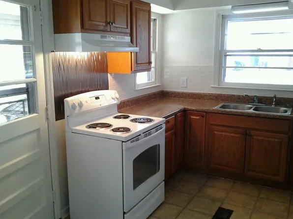 800 Briarcliff Rd, Warner Robins, GA 31088