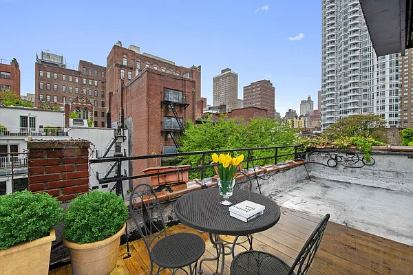 Sold by Keller Williams NYC | media 20