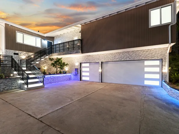 8222 Pershing Dr, Playa Del Rey, CA 90293