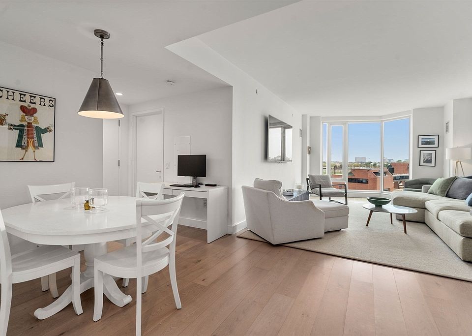 1st image of 100 Lovejoy Wharf Unit 7J