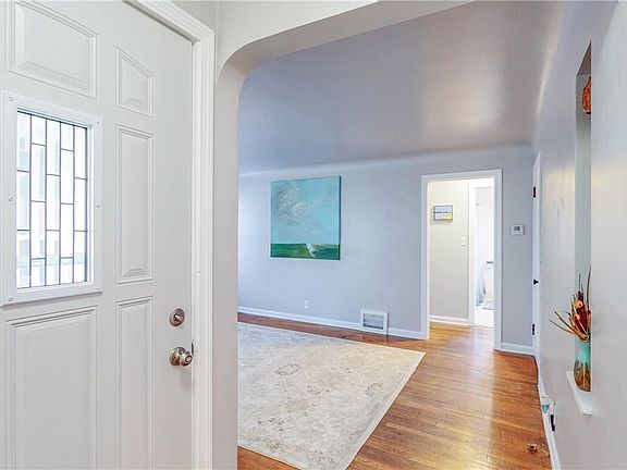2nd image of 9303 S Highland Ave