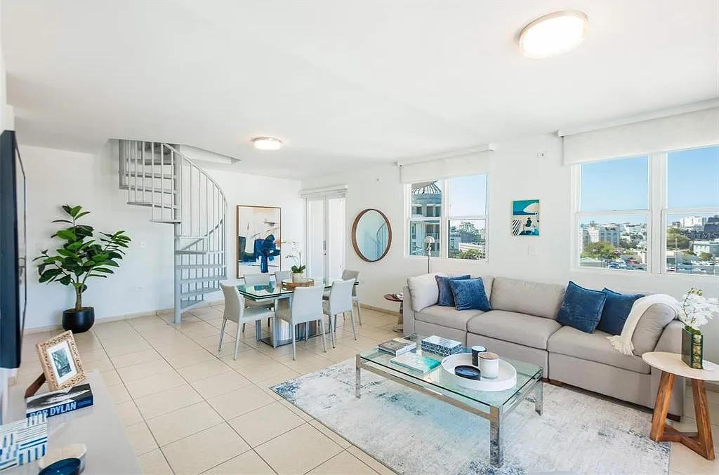3 bed, 2.5 bath, 1799 sqft, $5,850 — Photo 2