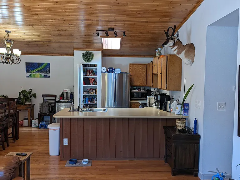 225 S Park St — Photo 13