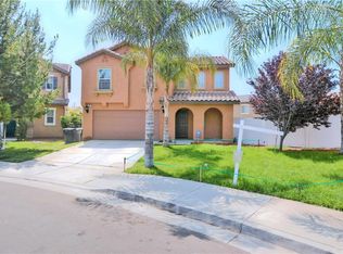 581 Blackberry Dr, Perris, CA 92571