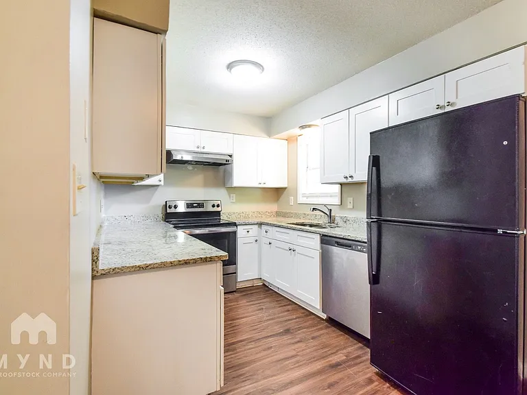 2695 Shady Grove Dr — Photo 7