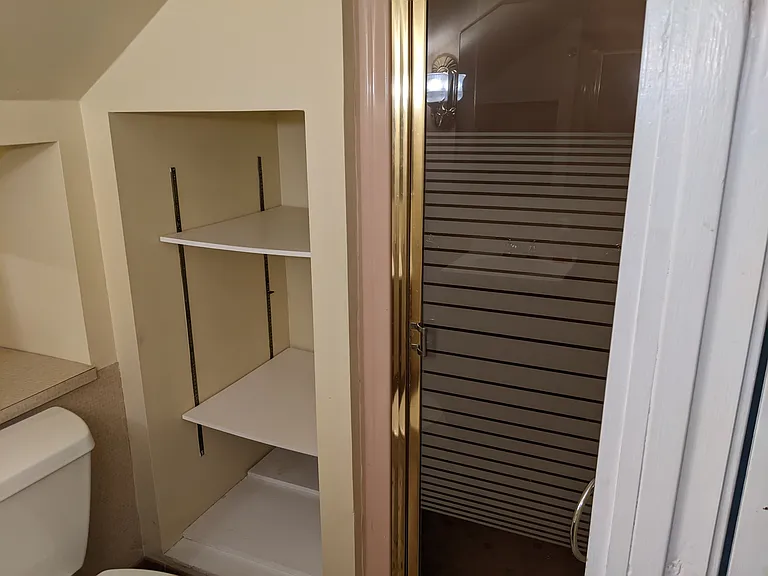 46 Park Avenue Ext — Photo 16