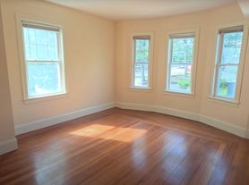 74 Brooks St