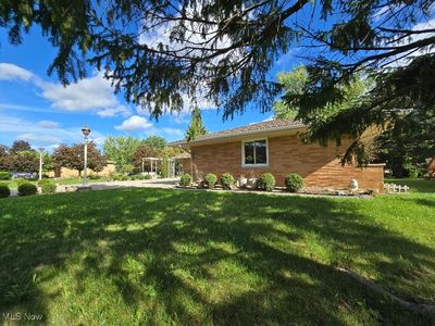 1139 N Skyline Dr, Seven Hills, OH, 44131