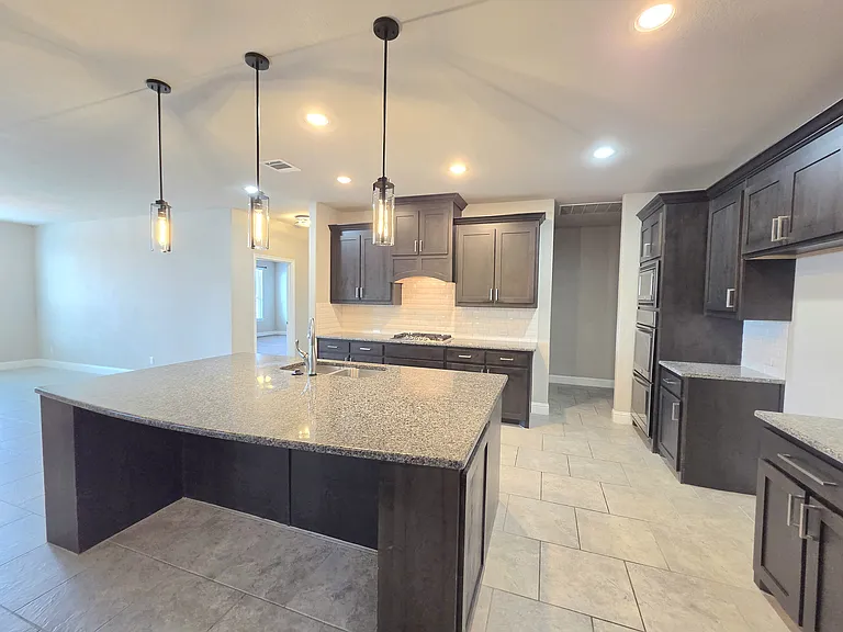 6916 Talon Dr — Photo 8