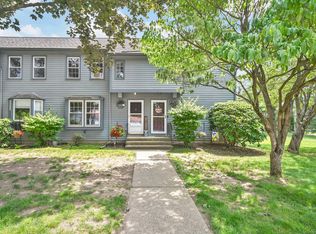 1 Abbott Rd UNIT 206, Ellington, CT 06029