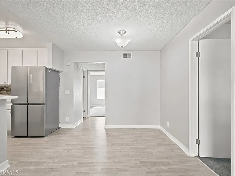 15425 Sherman Way #211 — Photo 6