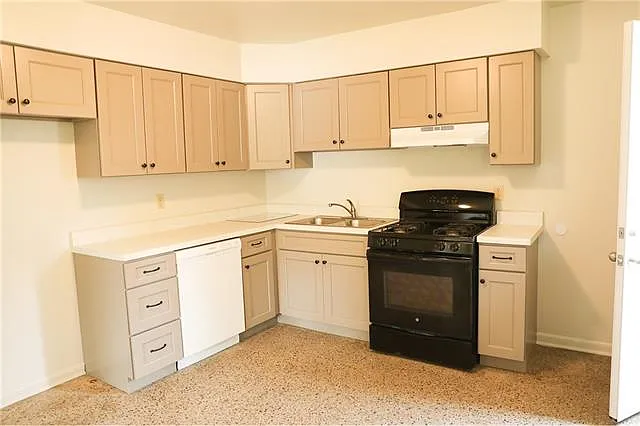2 bed, 1.0 bath, 778 sqft, $1,450 — Photo 4