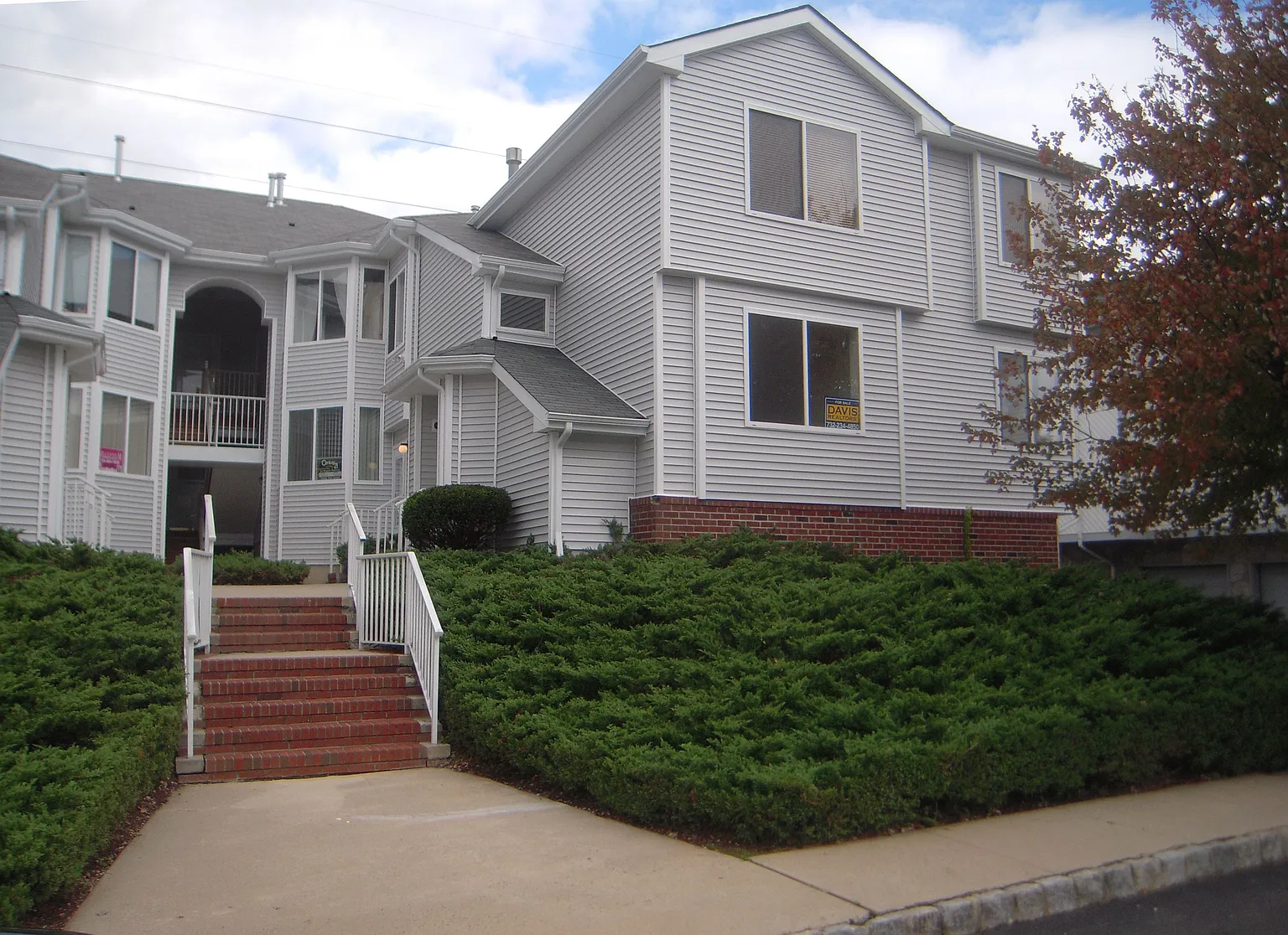 809 Jesse Way photo 1