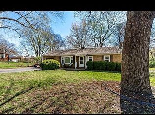 1403 SW Highway Ln, Lees Summit, MO 64081