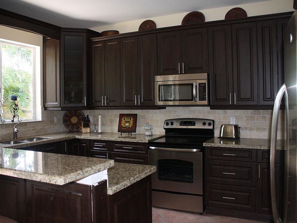kitchen, wood cabinets