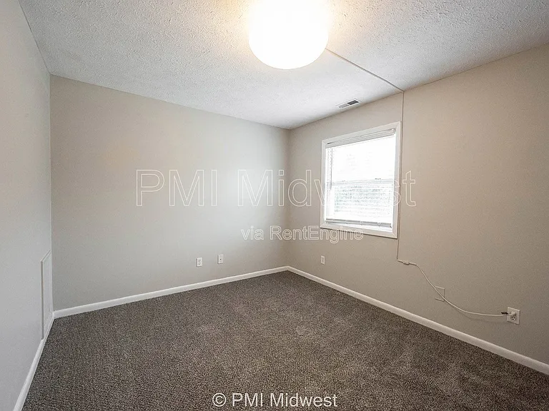 5611 N Rural St — Photo 21