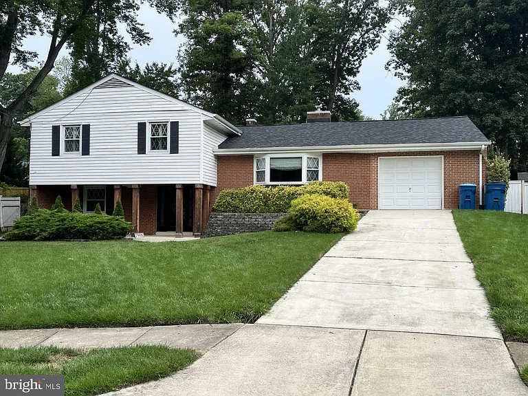 7908 Jansen Ct — Photo 1