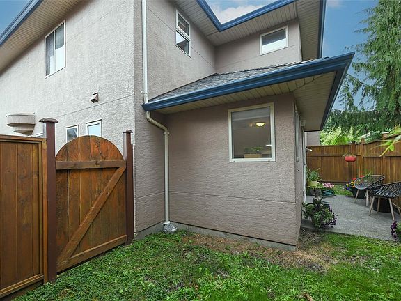 3rd image of 720 Aspen Rd Unit 107